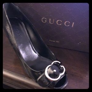 Gucci pump (black)